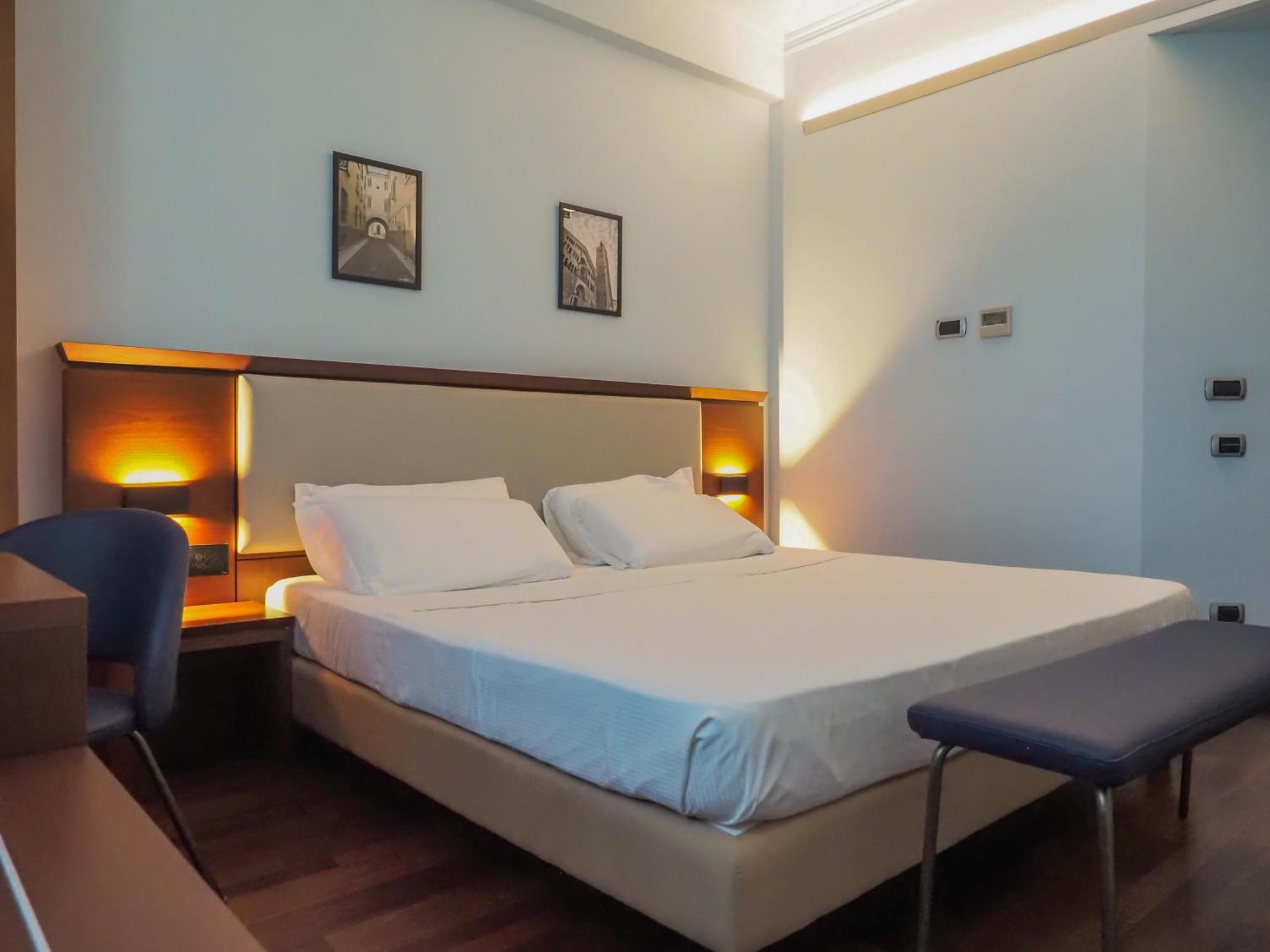 Double Room,1705577462:JPEG