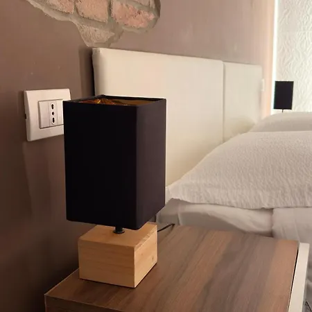 Forum Guest House Free Private Parking-3